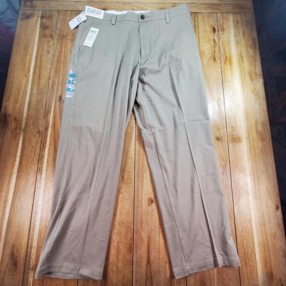 New Dockers Easy Khaki Pants Mens 36x30 Tan Classic Fit Stretch Performance NEW - Picture 3 of 9